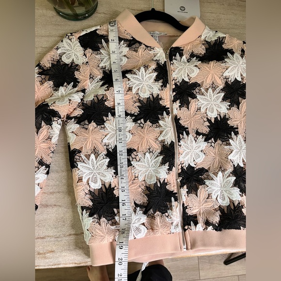 NWT🔥Lucy Paris XS Boomer Style Floral Jacket from Bloomingdale’s - Picture 6 of 11